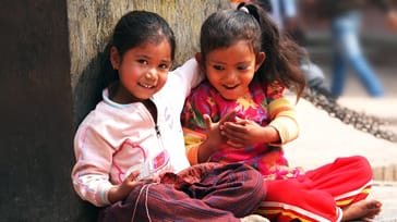 Lokale børn i Kathmandus gader