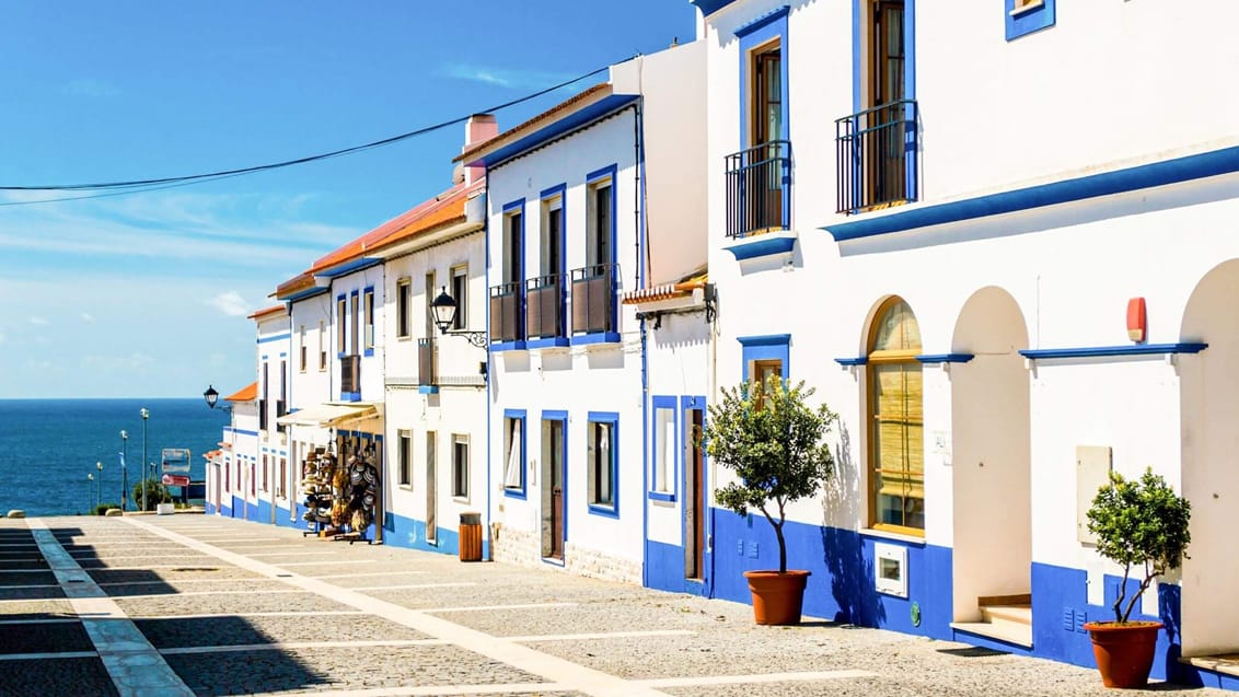 Landsby langs Fishermen's Trail i Portugal