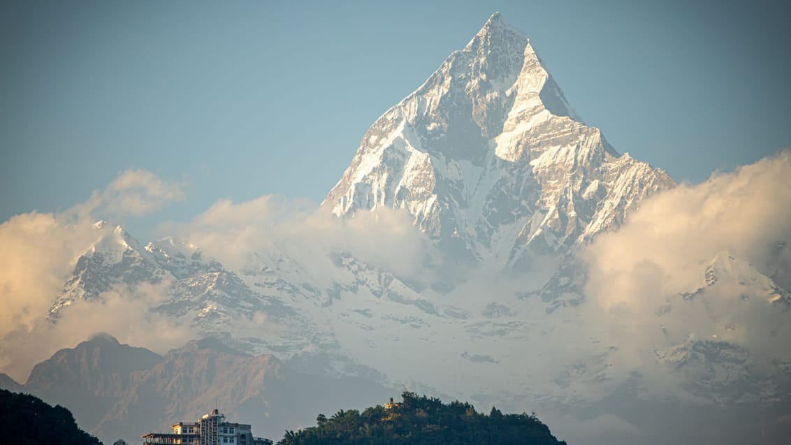 Udsigten til 'Fish Tail Mountain' fra Pokhara