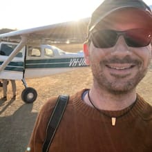 Carl Erik Larsen, Rejsekonsulent