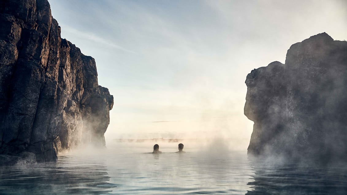 Nyd de varme kilder i fantastiske Sky Lagoon