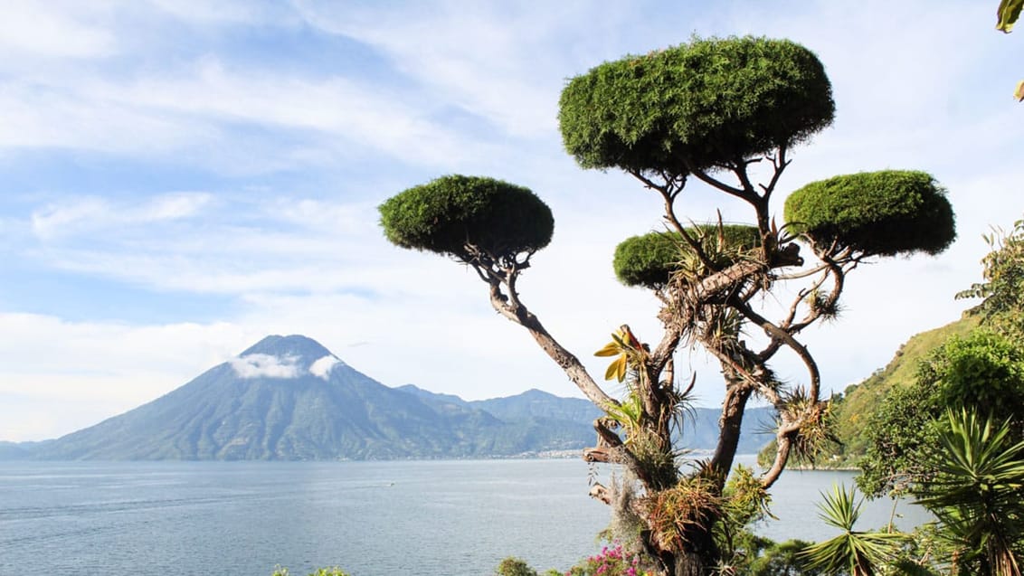 Udsigt over Lake Atitlan, Guatemala