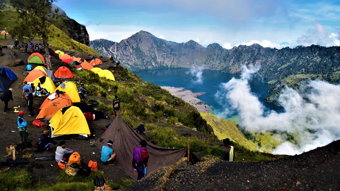 Trekking på Rinjani på Lombok, Indonesien