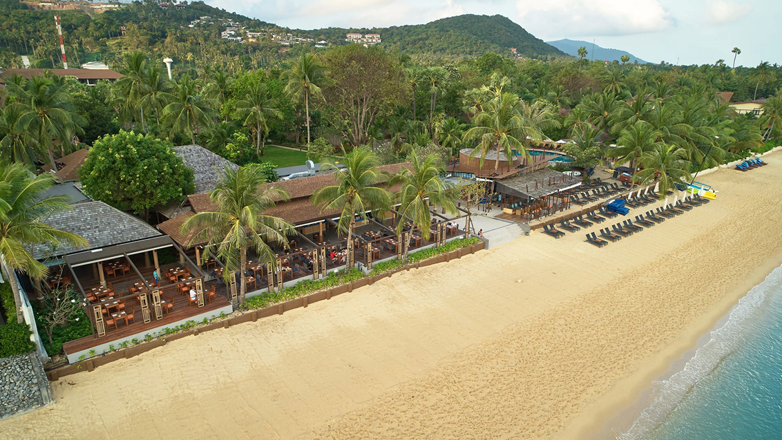 Stranden foran Bandara Resort